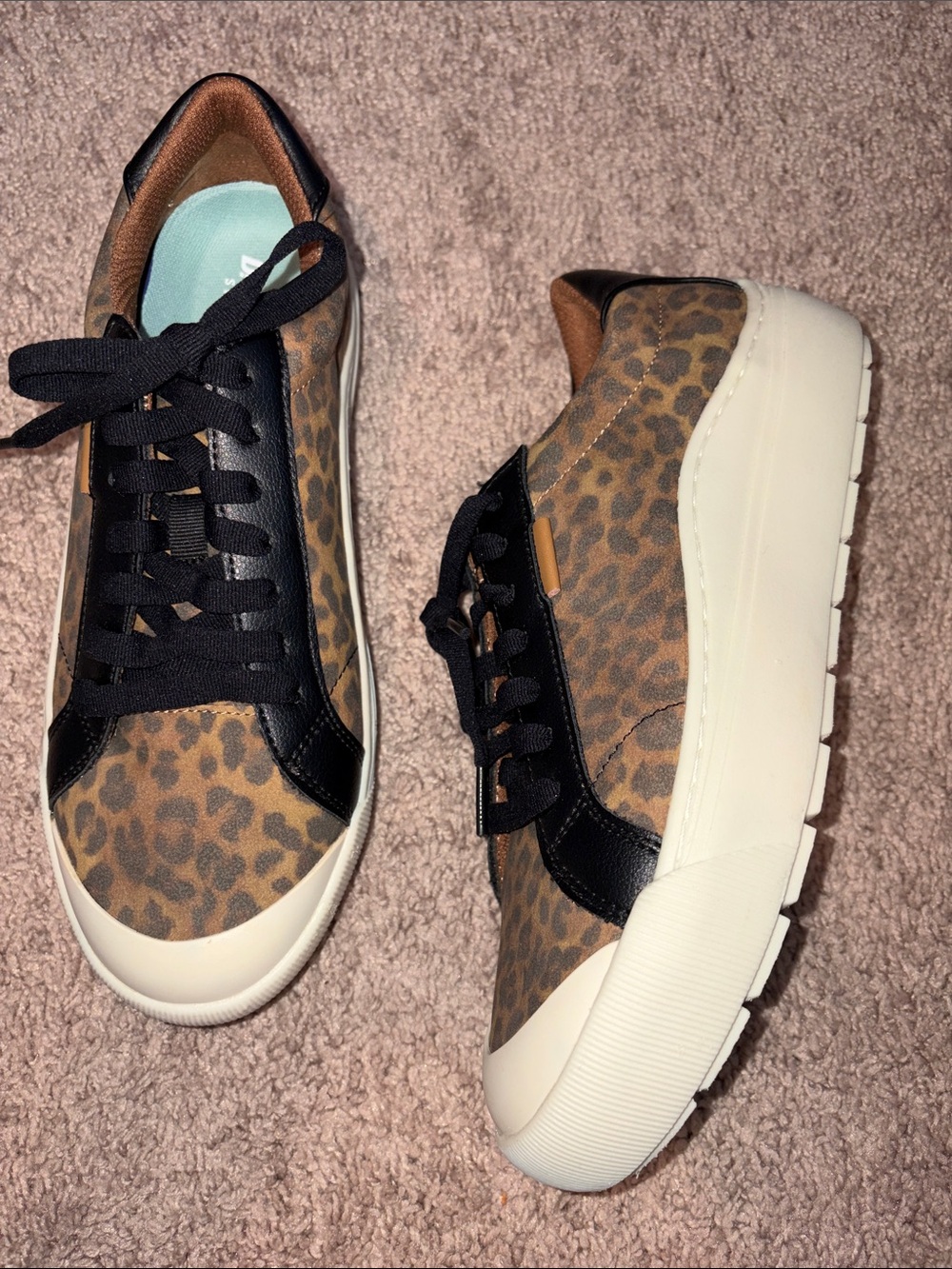 Dr. Scholl’s Sneakers NWOT